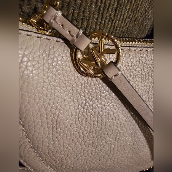 Michael Kors Camden Soft Pink Pebbeled Leather Shoulder Purse NWT - Picture 3 of 14